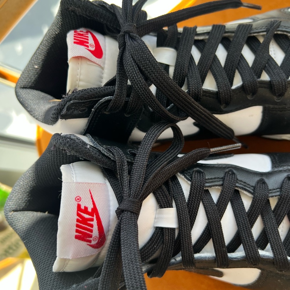 Nike Dunk High Retro Black and White - Picture 4 of 10